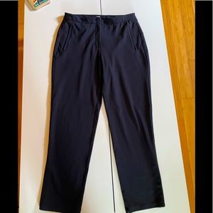 On The Move Lululemon women’s pants